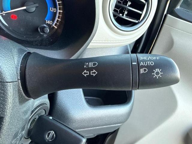 デイズ Ｓ　新品タイヤ／保証書／エマージェンシーブレーキ／車線逸脱防止支援システム／アイドリングストップ／禁煙車／エアバッグ　運転席／エアバッグ　助手席／エアバッグ　サイド／衝突安全ボディ／オートライト（11枚目）