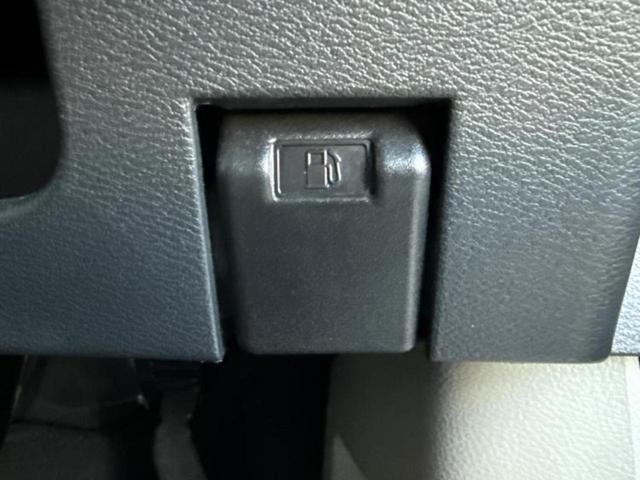 デイズ Ｓ　新品タイヤ／保証書／エマージェンシーブレーキ／車線逸脱防止支援システム／アイドリングストップ／禁煙車／エアバッグ　運転席／エアバッグ　助手席／エアバッグ　サイド／衝突安全ボディ／オートライト（40枚目）