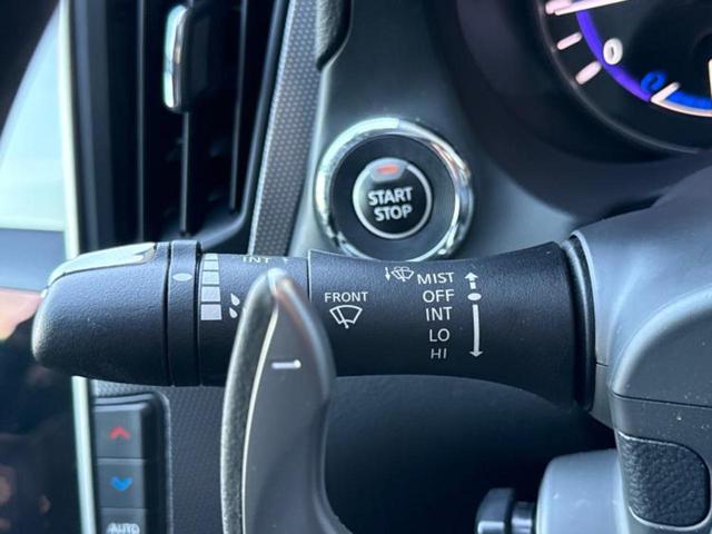 スカイライン ３５０ＧＴハイブリッドタイプＳＰ　新品タイヤ／保証書／純正　ＨＤＤナビ／衝突安全装置／シートヒーター　前席／アラウンドビューモニター／車線逸脱防止支援システム／シート　合皮／ヘッドランプ　ＬＥＤ／ＵＳＢジャック　衝突被害軽減システム（17枚目）