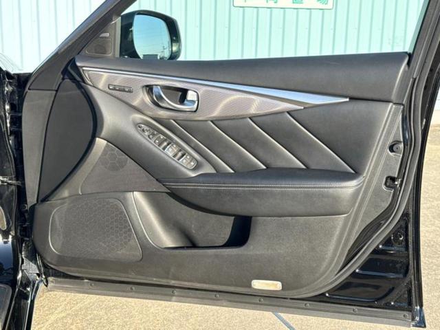 スカイライン ３５０ＧＴハイブリッドタイプＳＰ　新品タイヤ／保証書／純正　ＨＤＤナビ／衝突安全装置／シートヒーター　前席／アラウンドビューモニター／車線逸脱防止支援システム／シート　合皮／ヘッドランプ　ＬＥＤ／ＵＳＢジャック　衝突被害軽減システム（19枚目）