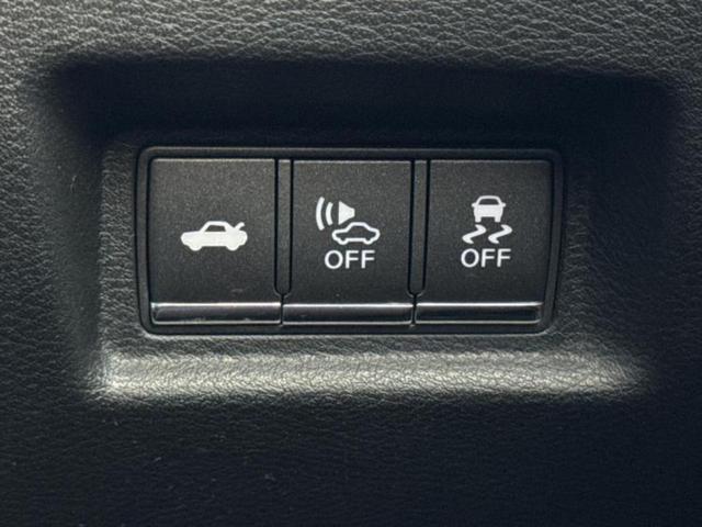 スカイライン ３５０ＧＴハイブリッドタイプＳＰ　新品タイヤ／保証書／純正　ＨＤＤナビ／衝突安全装置／シートヒーター　前席／アラウンドビューモニター／車線逸脱防止支援システム／シート　合皮／ヘッドランプ　ＬＥＤ／ＵＳＢジャック　衝突被害軽減システム（29枚目）