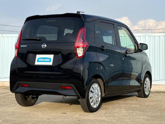 デイズ Ｓ　新品タイヤ／保証書／エマージェンシーブレーキ／車線逸脱防止支援システム／ＥＢＤ付ＡＢＳ／横滑り防止装置／アイドリングストップ／禁煙車／衝突安全ボディ／パワーウインドウ／キーレスエントリー　盗難防止装置（3枚目）