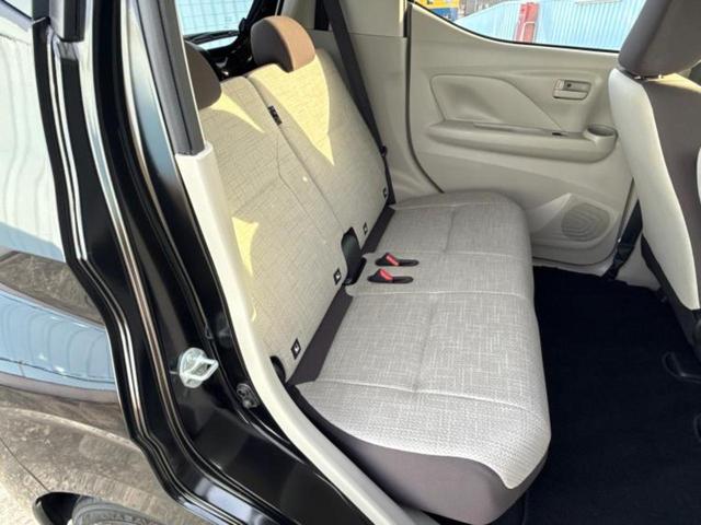 デイズ Ｓ　新品タイヤ／保証書／エマージェンシーブレーキ／車線逸脱防止支援システム／ＥＢＤ付ＡＢＳ／横滑り防止装置／アイドリングストップ／禁煙車／衝突安全ボディ／パワーウインドウ／キーレスエントリー　盗難防止装置（5枚目）