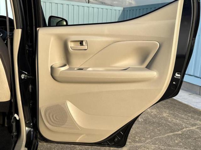 デイズ Ｓ　新品タイヤ／保証書／エマージェンシーブレーキ／車線逸脱防止支援システム／ＥＢＤ付ＡＢＳ／横滑り防止装置／アイドリングストップ／禁煙車／衝突安全ボディ／パワーウインドウ／キーレスエントリー　盗難防止装置（22枚目）