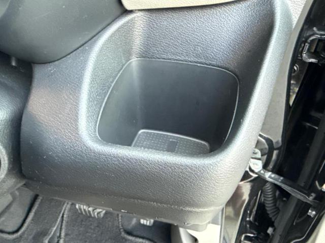 デイズ Ｓ　新品タイヤ／保証書／エマージェンシーブレーキ／車線逸脱防止支援システム／ＥＢＤ付ＡＢＳ／横滑り防止装置／アイドリングストップ／禁煙車／衝突安全ボディ／パワーウインドウ／キーレスエントリー　盗難防止装置（31枚目）