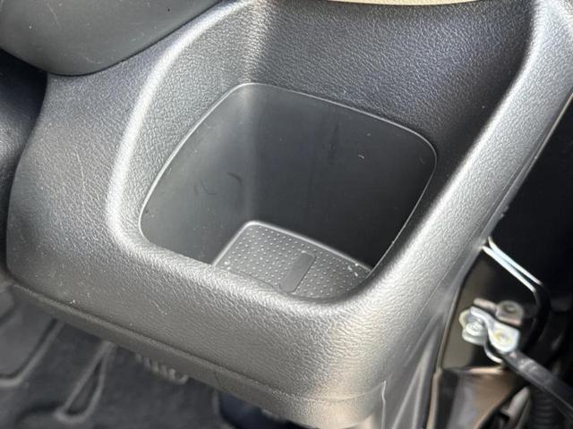 デイズ Ｓ　新品タイヤ／保証書／エマージェンシーブレーキ／車線逸脱防止支援システム／ＥＢＤ付ＡＢＳ／横滑り防止装置／アイドリングストップ／禁煙車／衝突安全ボディ／パワーウインドウ／キーレスエントリー　盗難防止装置（31枚目）