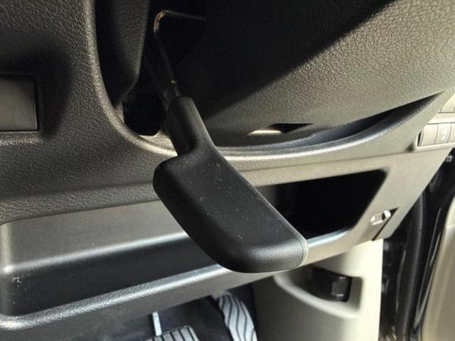 デイズ Ｓ　新品タイヤ／保証書／エマージェンシーブレーキ／車線逸脱防止支援システム／ＥＢＤ付ＡＢＳ／横滑り防止装置／アイドリングストップ／禁煙車／衝突安全ボディ／パワーウインドウ／キーレスエントリー　盗難防止装置（37枚目）