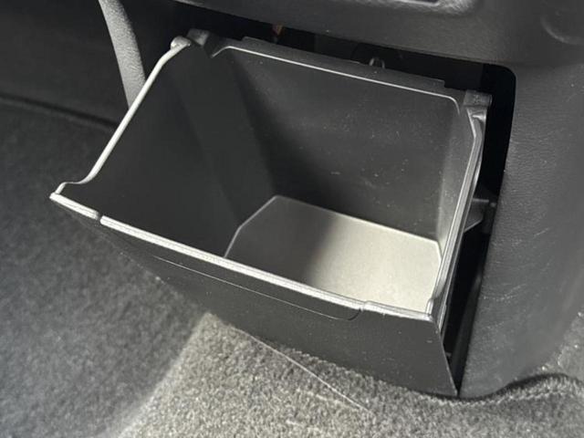 デイズ Ｓ　新品タイヤ／保証書／エマージェンシーブレーキ／車線逸脱防止支援システム／ＥＢＤ付ＡＢＳ／横滑り防止装置／アイドリングストップ／禁煙車／衝突安全ボディ／パワーウインドウ／キーレスエントリー　盗難防止装置（30枚目）