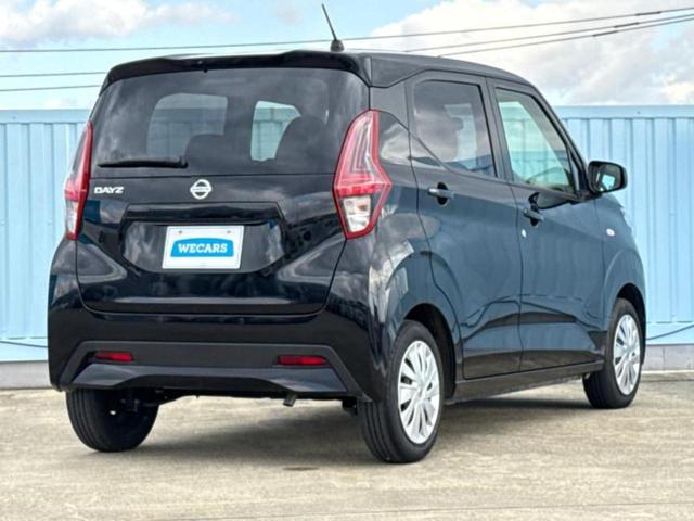 デイズ Ｓ　新品タイヤ／保証書／エマージェンシーブレーキ／車線逸脱防止支援システム／ＥＢＤ付ＡＢＳ／アイドリングストップ／禁煙車／衝突安全ボディ／パワーウインドウ／キーレスエントリー／パワーステアリング（3枚目）