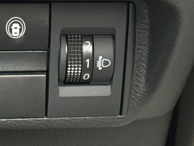 デイズ Ｓ　新品タイヤ／保証書／エマージェンシーブレーキ／車線逸脱防止支援システム／ＥＢＤ付ＡＢＳ／アイドリングストップ／禁煙車／衝突安全ボディ／パワーウインドウ／キーレスエントリー／パワーステアリング（17枚目）