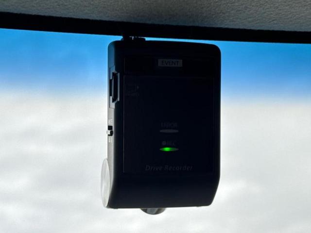スペーシアカスタムＺ Ｚ　保証書／純正　ＳＤナビ／両側電動スライドドア／シートヒーター　運転席／ドライブレコーダー　純正／ヘッドランプ　ＨＩＤ／ＵＳＢジャック／Ｂｌｕｅｔｏｏｔｈ接続／ＥＴＣ／ＥＢＤ付ＡＢＳ　バックカメラ（34枚目）