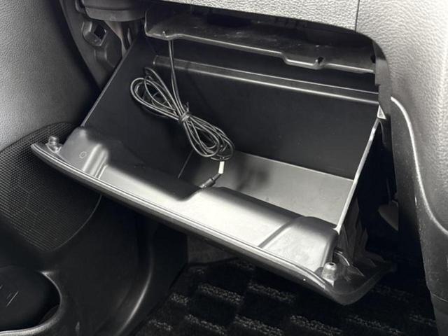 スペーシアカスタムＺ Ｚ　保証書／純正　ＳＤナビ／両側電動スライドドア／シートヒーター　運転席／ドライブレコーダー　純正／ヘッドランプ　ＨＩＤ／ＵＳＢジャック／Ｂｌｕｅｔｏｏｔｈ接続／ＥＴＣ／ＥＢＤ付ＡＢＳ　バックカメラ（36枚目）