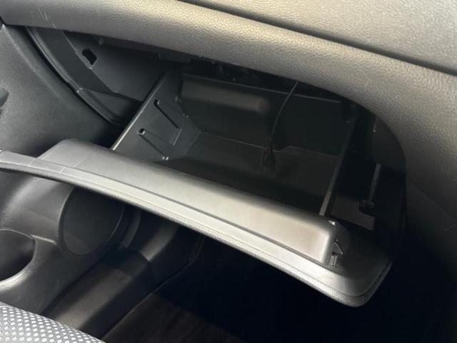 エクストレイル 20X 保証書/純正 9インチ SDナビ/フリップダウンモニター 純正 11インチ/インテリジェントルームミラー/エマージェンシーブレーキ/アラウンドビューモニター/シート 撥水加工/電動バックドア 禁煙車(41枚目)