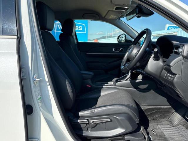 ヴェゼル eHEV Z 保証書/純正 9インチ SDナビ/ホンダセンシング/シートヒーター 前席/車線逸脱防止支援システム/シート ハーフレザー/電動バックドア/ドライブレコーダー 前後/ヘッドランプ LED バックカメラ(4枚目)