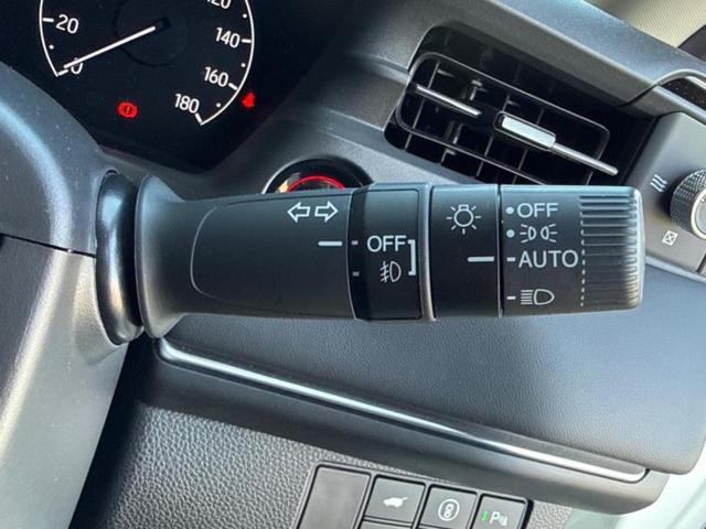 ヴェゼル eHEV Z 保証書/純正 9インチ SDナビ/ホンダセンシング/シートヒーター 前席/車線逸脱防止支援システム/シート ハーフレザー/電動バックドア/ドライブレコーダー 前後/ヘッドランプ LED バックカメラ(16枚目)