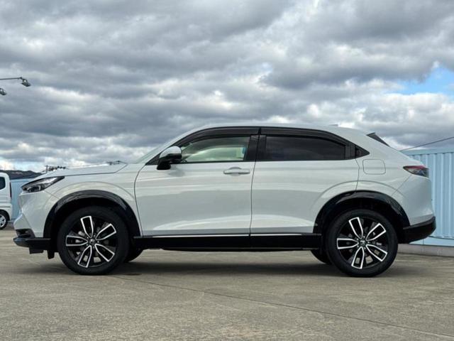 ヴェゼル ｅＨＥＶ　Ｚ　保証書／純正　９インチ　ＳＤナビ／ホンダセンシング／シートヒーター／車線逸脱防止支援システム／シート　ハーフレザー／電動バックドア／ドライブレコーダー　前後／ヘッドランプ　ＬＥＤ／ＵＳＢジャック（2枚目）