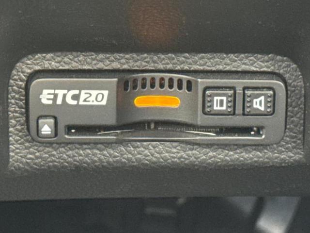 ヴェゼル ｅＨＥＶ　Ｚ　保証書／純正　９インチ　ＳＤナビ／ホンダセンシング／シートヒーター／車線逸脱防止支援システム／シート　ハーフレザー／電動バックドア／ドライブレコーダー　前後／ヘッドランプ　ＬＥＤ／ＵＳＢジャック（18枚目）
