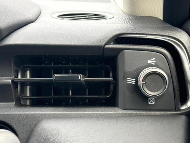 ヴェゼル ｅＨＥＶ　Ｚ　保証書／純正　９インチ　ＳＤナビ／ホンダセンシング／シートヒーター／車線逸脱防止支援システム／シート　ハーフレザー／電動バックドア／ドライブレコーダー　前後／ヘッドランプ　ＬＥＤ／ＵＳＢジャック（40枚目）