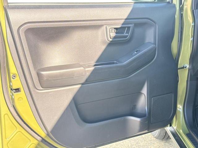 タフト Ｘ　新品タイヤ／保証書／スマートアシスト（トヨタ・ダイハツ）／車線逸脱防止支援システム／ヘッドランプ　ＬＥＤ／ＵＳＢジャック／ＥＢＤ付ＡＢＳ／アイドリングストップ／禁煙車／エアバッグ　サイド　盗難防止装置（21枚目）