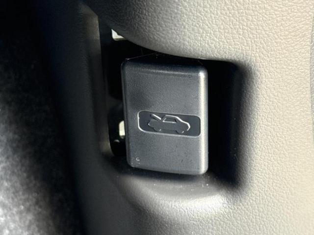 スペーシア ハイブリッドＧ　保証書／セーフティサポート（スズキ）／車線逸脱防止支援システム／ヘッドランプ　ＬＥＤ／ＥＢＤ付ＡＢＳ／横滑り防止装置／アイドリングストップ／禁煙車／エアバッグ　運転席／エアバッグ　助手席　盗難防止装置（39枚目）