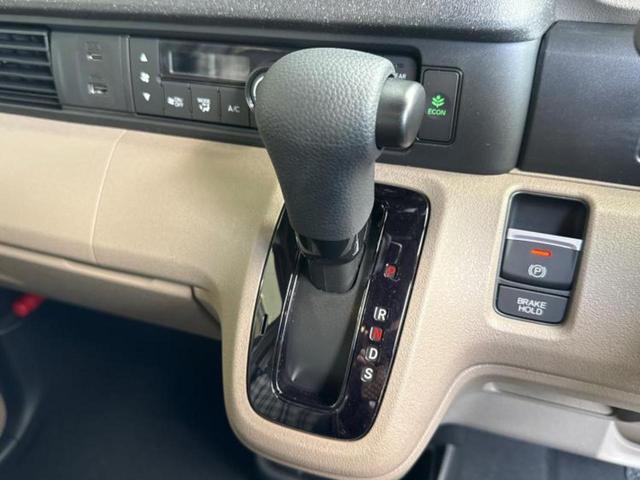 Ｎ－ＢＯＸジョイ ターボ２トーン　保証書／純正　８インチ　ナビ／ホンダセンシング／両側電動スライドドア／シートヒーター　前席／車線逸脱防止支援システム／登録済未使用車／ヘッドランプ　ＬＥＤ／ＵＳＢジャック／Ｂｌｕｅｔｏｏｔｈ接続（18枚目）