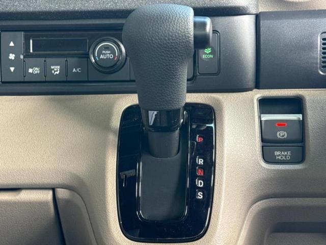 Ｎ－ＢＯＸジョイ ヒョウジュン２トーン　保証書／純正　８インチ　ナビ／ホンダセンシング／電動スライドドア／シートヒーター　前席／車線逸脱防止支援システム／登録済未使用車／ヘッドランプ　ＬＥＤ／ＵＳＢジャック／Ｂｌｕｅｔｏｏｔｈ接続　禁煙車（17枚目）