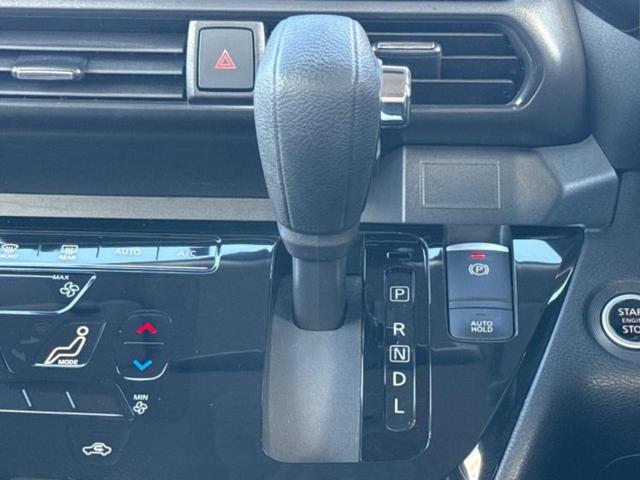 ルークス ハイウェイスターＧターボプロパイロットＥｄ　新品タイヤ／純正エアロ／純正　９インチ　ＳＤナビ／エマージェンシーブレーキ／ハンズフリー両側電動スライドドア／アラウンドビューモニター／車線逸脱防止支援システム／シート　ハーフレザー／プロパイロット（17枚目）