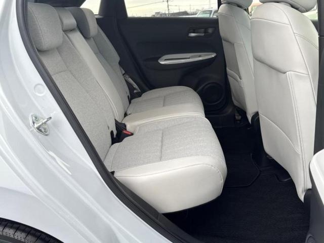 フィット ホーム　保証書／純正　ＳＤナビ／ホンダセンシング／車線逸脱防止支援システム／シート　ハーフレザー／ヘッドランプ　ＬＥＤ／ＵＳＢジャック／Ｂｌｕｅｔｏｏｔｈ接続／ＥＴＣ／ＥＢＤ付ＡＢＳ／横滑り防止装置（5枚目）