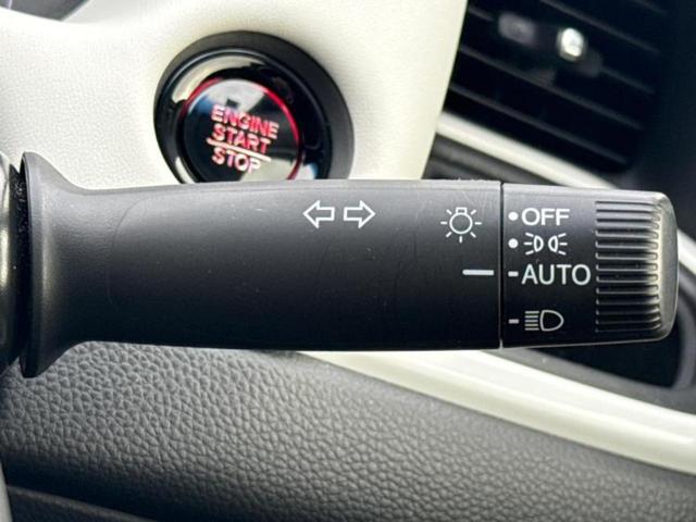 フィット ホーム　保証書／純正　ＳＤナビ／ホンダセンシング／車線逸脱防止支援システム／シート　ハーフレザー／ヘッドランプ　ＬＥＤ／ＵＳＢジャック／Ｂｌｕｅｔｏｏｔｈ接続／ＥＴＣ／ＥＢＤ付ＡＢＳ／横滑り防止装置（14枚目）