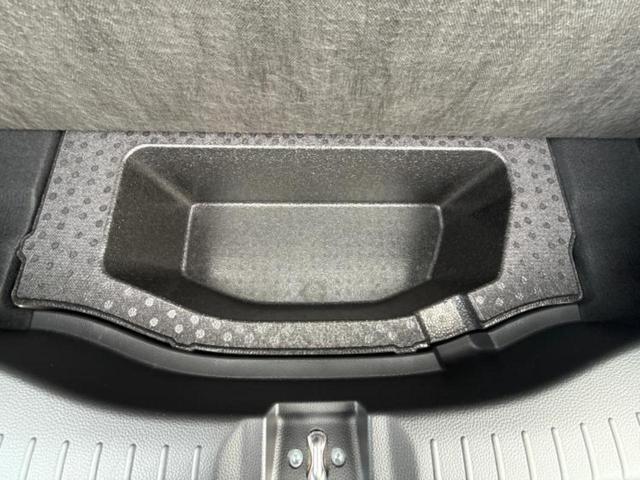 フィット ホーム　保証書／純正　ＳＤナビ／ホンダセンシング／車線逸脱防止支援システム／シート　ハーフレザー／ヘッドランプ　ＬＥＤ／ＵＳＢジャック／Ｂｌｕｅｔｏｏｔｈ接続／ＥＴＣ／ＥＢＤ付ＡＢＳ／横滑り防止装置（24枚目）