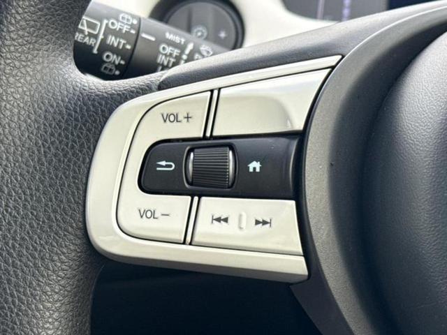 フィット ホーム　保証書／純正　ＳＤナビ／ホンダセンシング／車線逸脱防止支援システム／シート　ハーフレザー／ヘッドランプ　ＬＥＤ／ＵＳＢジャック／Ｂｌｕｅｔｏｏｔｈ接続／ＥＴＣ／ＥＢＤ付ＡＢＳ／横滑り防止装置（25枚目）