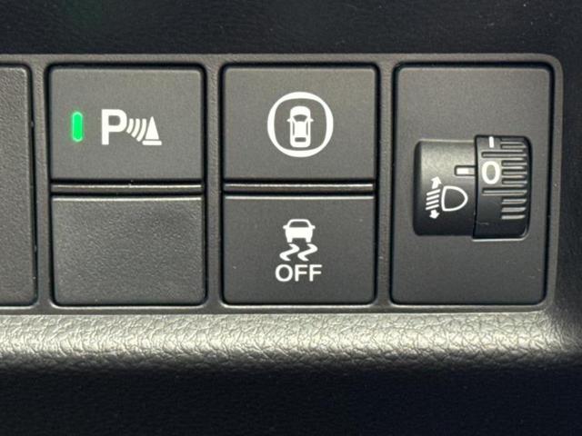 フィット ホーム　保証書／純正　ＳＤナビ／ホンダセンシング／車線逸脱防止支援システム／シート　ハーフレザー／ヘッドランプ　ＬＥＤ／ＵＳＢジャック／Ｂｌｕｅｔｏｏｔｈ接続／ＥＴＣ／ＥＢＤ付ＡＢＳ／横滑り防止装置（27枚目）