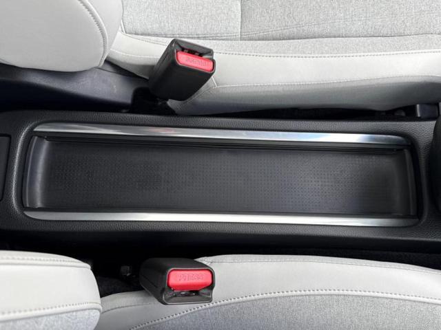 フィット ホーム　保証書／純正　ＳＤナビ／ホンダセンシング／車線逸脱防止支援システム／シート　ハーフレザー／ヘッドランプ　ＬＥＤ／ＵＳＢジャック／Ｂｌｕｅｔｏｏｔｈ接続／ＥＴＣ／ＥＢＤ付ＡＢＳ／横滑り防止装置（30枚目）