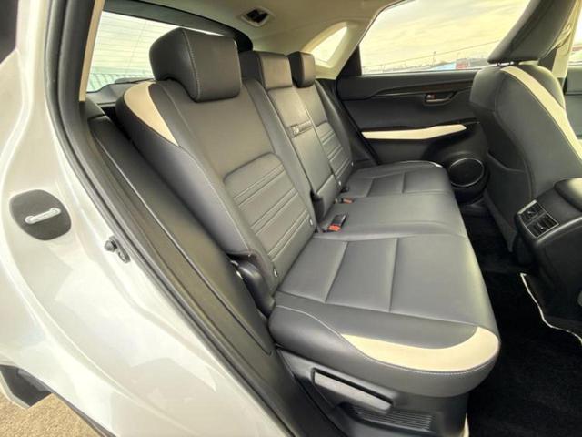 ＮＸ ＮＸ３００ｈブラックシークエンス　保証書／純正　１０インチ　ＳＤナビ／プリクラッシュセーフティ／シートヒーター　前席／車線逸脱防止支援システム／シート　合皮／電動バックドア／ドライブレコーダー　社外／ヘッドランプ　ＬＥＤ　バックカメラ（5枚目）