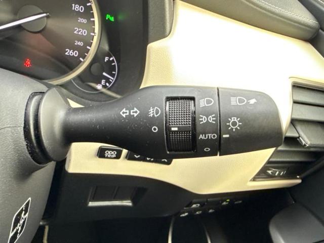 ＮＸ ＮＸ３００ｈブラックシークエンス　保証書／純正　１０インチ　ＳＤナビ／プリクラッシュセーフティ／シートヒーター　前席／車線逸脱防止支援システム／シート　合皮／電動バックドア／ドライブレコーダー　社外／ヘッドランプ　ＬＥＤ　バックカメラ（16枚目）