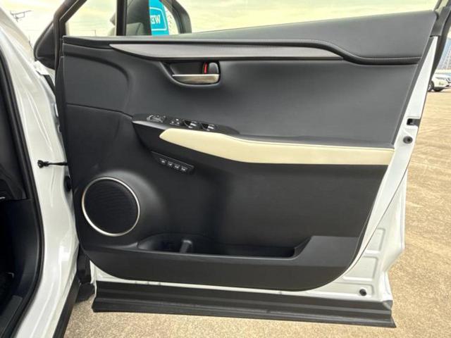 ＮＸ ＮＸ３００ｈブラックシークエンス　保証書／純正　１０インチ　ＳＤナビ／プリクラッシュセーフティ／シートヒーター　前席／車線逸脱防止支援システム／シート　合皮／電動バックドア／ドライブレコーダー　社外／ヘッドランプ　ＬＥＤ　バックカメラ（20枚目）