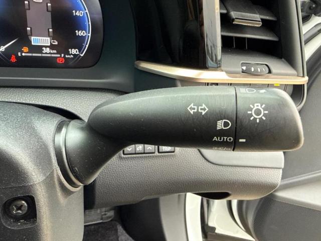 クラウンクロスオーバー ４ＷＤ　Ｇアドバンスド　新品タイヤ／保証書／ディスプレイオーディオ＋ナビ／デジタルインナーミラー／トヨタセーフティセンス／全方位モニター／車線逸脱防止支援システム／シート　ハーフレザー／電動バックドア　衝突被害軽減システム（16枚目）