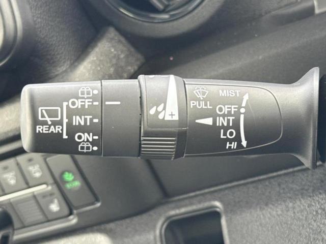 Ｎ－ＢＯＸカスタム ターボ　純正　８インチ　ナビ／ホンダセンシング／両側電動スライドドア／シートヒーター　前席／車線逸脱防止支援システム／シート　ハーフレザー／登録済未使用車／ヘッドランプ　ＬＥＤ／Ｂｌｕｅｔｏｏｔｈ接続　ターボ（16枚目）