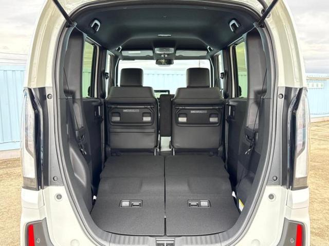 Ｎ－ＢＯＸカスタム ターボ　純正　８インチ　ナビ／ホンダセンシング／両側電動スライドドア／シートヒーター　前席／車線逸脱防止支援システム／シート　ハーフレザー／登録済未使用車／ヘッドランプ　ＬＥＤ／Ｂｌｕｅｔｏｏｔｈ接続　ターボ（19枚目）