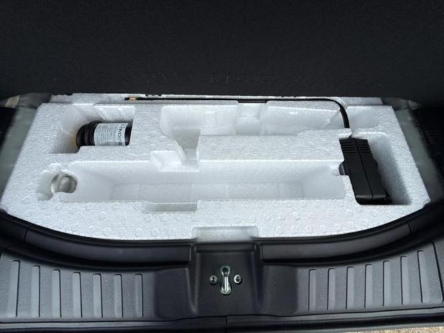 Ｎ－ＢＯＸカスタム ターボ　純正　８インチ　ナビ／ホンダセンシング／両側電動スライドドア／シートヒーター　前席／車線逸脱防止支援システム／シート　ハーフレザー／登録済未使用車／ヘッドランプ　ＬＥＤ／Ｂｌｕｅｔｏｏｔｈ接続　ターボ（24枚目）