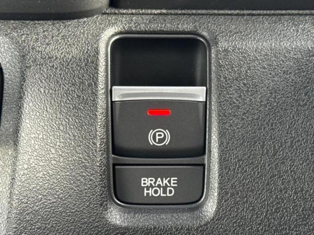 Ｎ－ＢＯＸカスタム ターボ　純正　８インチ　ナビ／ホンダセンシング／両側電動スライドドア／シートヒーター　前席／車線逸脱防止支援システム／シート　ハーフレザー／登録済未使用車／ヘッドランプ　ＬＥＤ／Ｂｌｕｅｔｏｏｔｈ接続　ターボ（34枚目）