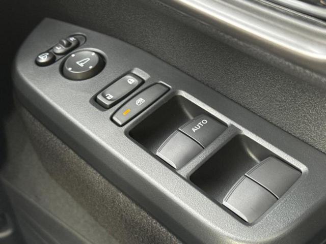 Ｎ－ＢＯＸカスタム ターボ　純正　８インチ　ナビ／ホンダセンシング／両側電動スライドドア／シートヒーター　前席／車線逸脱防止支援システム／シート　ハーフレザー／登録済未使用車／ヘッドランプ　ＬＥＤ／Ｂｌｕｅｔｏｏｔｈ接続　ターボ（39枚目）