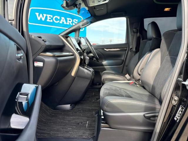 アルファード Ｓタイプゴールド２　新品タイヤ／ディスプレイオーディオ＋ナビ９インチ／フリップダウンモニター／トヨタセーフティセンス／両側電動スライドドア／車線逸脱防止支援システム／シート　ハーフレザー／電動バックドア　バックカメラ（7枚目）