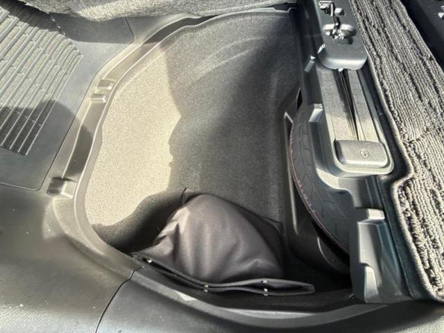 アルファード Ｓタイプゴールド２　新品タイヤ／ディスプレイオーディオ＋ナビ９インチ／フリップダウンモニター／トヨタセーフティセンス／両側電動スライドドア／車線逸脱防止支援システム／シート　ハーフレザー／電動バックドア　バックカメラ（27枚目）