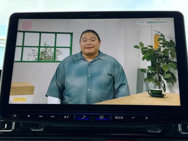 ハイエースバン ロングスーパーＧＬダークプライム２　保証書／社外　１１インチ　ＳＤナビ／デジタルインナーミラー／トヨタセーフティセンス／両側電動スライドドア／パノラミックビューモニター／車線逸脱防止支援システム／ドライブレコーダー　前後　全周囲カメラ（11枚目）