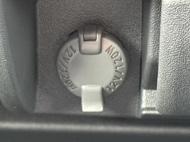 ハイエースバン ロングスーパーＧＬダークプライム２　保証書／社外　１１インチ　ＳＤナビ／デジタルインナーミラー／トヨタセーフティセンス／両側電動スライドドア／パノラミックビューモニター／車線逸脱防止支援システム／ドライブレコーダー　前後　全周囲カメラ（36枚目）