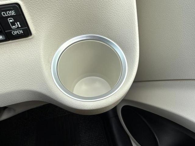 シエンタ ハイブリッドＧ　保証書／純正　ＳＤナビ／トヨタセーフティセンス／両側電動スライドドア／シートヒーター　運転席／車線逸脱防止支援システム／ヘッドランプ　ＬＥＤ／Ｂｌｕｅｔｏｏｔｈ接続／ＥＢＤ付ＡＢＳ／横滑り防止装置（41枚目）