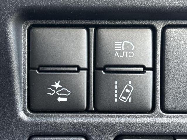 ノア ハイブリッドＳｉダブルバイビー２　保証書／純正　９インチ　ＳＤナビ／衝突安全装置／両側電動スライドドア／シートヒーター　前席／車線逸脱防止支援システム／シート　ハーフレザー／ドライブレコーダー　前後／ヘッドランプ　ＬＥＤ　バックカメラ（28枚目）