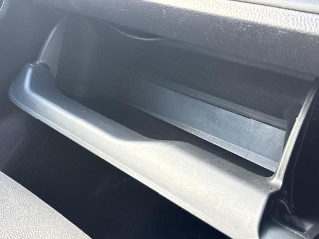 ノア ハイブリッドＳｉダブルバイビー２　保証書／純正　９インチ　ＳＤナビ／衝突安全装置／両側電動スライドドア／シートヒーター　前席／車線逸脱防止支援システム／シート　ハーフレザー／ドライブレコーダー　前後／ヘッドランプ　ＬＥＤ　バックカメラ（41枚目）