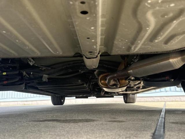 ノア ハイブリッドＳｉダブルバイビー２　保証書／純正　９インチ　ＳＤナビ／衝突安全装置／両側電動スライドドア／シートヒーター　前席／車線逸脱防止支援システム／シート　ハーフレザー／ドライブレコーダー　前後／ヘッドランプ　ＬＥＤ　バックカメラ（48枚目）